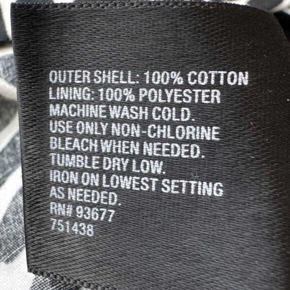 East 5th Fit & Flare Dress Abstract Black White Pattern Size 10 Vintage Flair - Picture 7 of 7